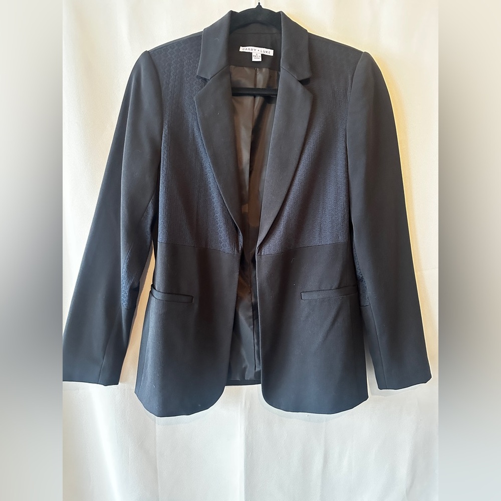Black Tailored Blazer with Notched Lapel